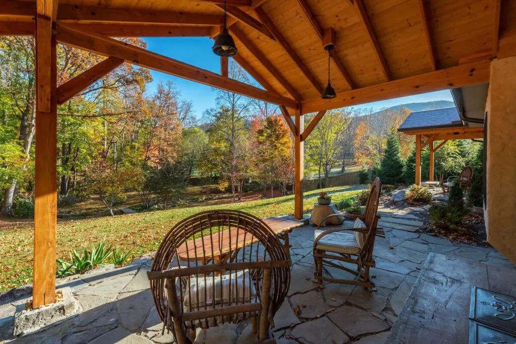 original 52167852 1538663483.jpg