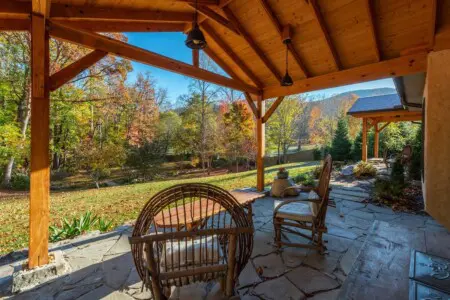 original 52167852 1538663483.jpg