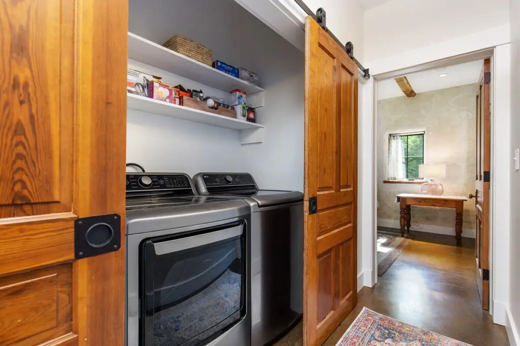 original 52167852 1538665976.jpg