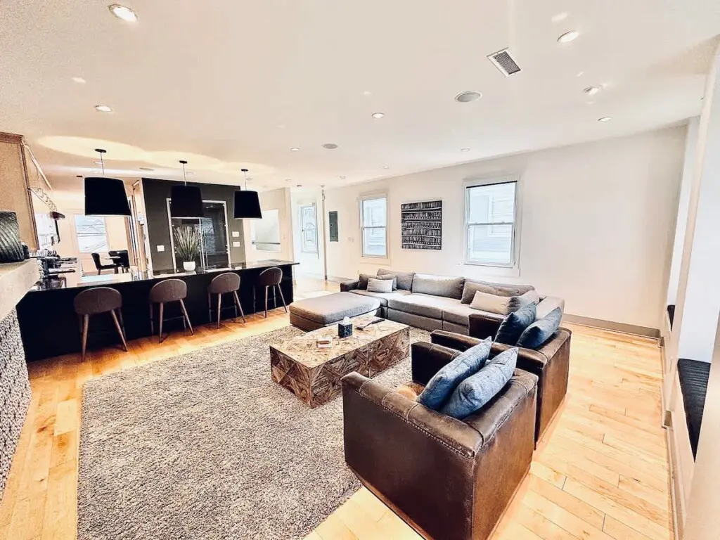 4ef8cd5c aa5b 41 Jl5OU 3