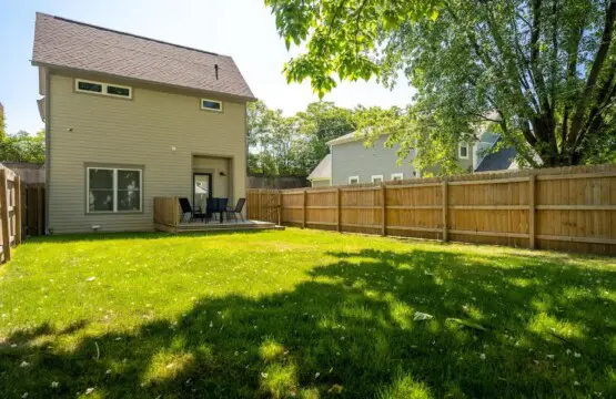 66eef41b33005400117c4fa1 896381601572648216 1666595694