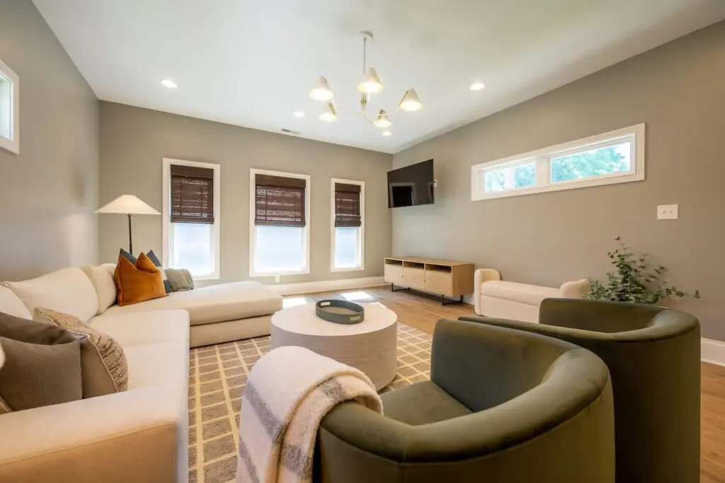 66eef41b33005400117c4fa1 896381601572648216 1666595915