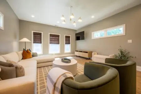 66eef41b33005400117c4fa1 896381601572648216 1666595915