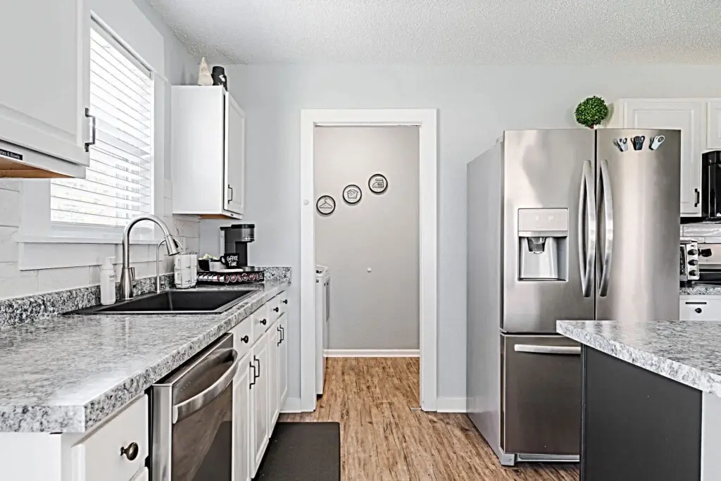 abqipaykyvxufuaygp3u