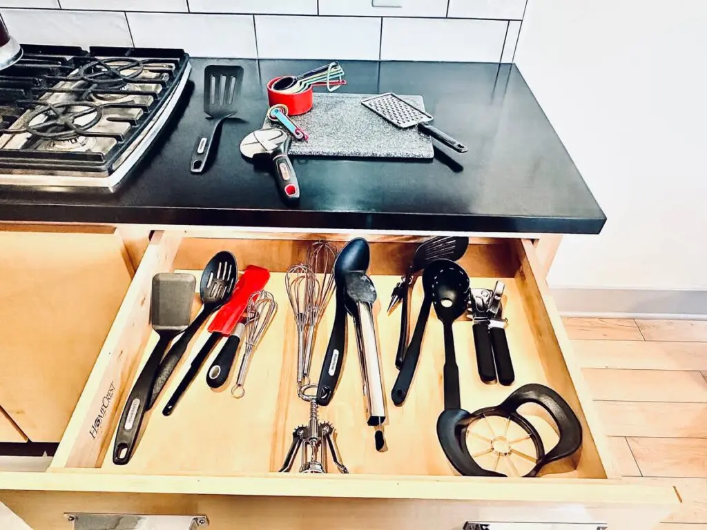 b8114618 17de 4e nUKA0 2