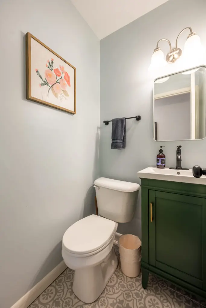 dyynlriqmgfqkelommmt