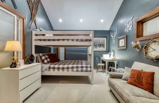 j9e9e105voy56rkko7c7