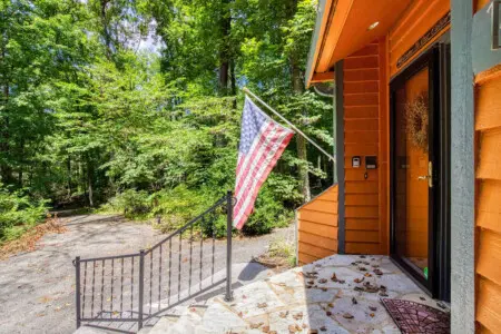 utfvfwxhfdi1hy45isxj