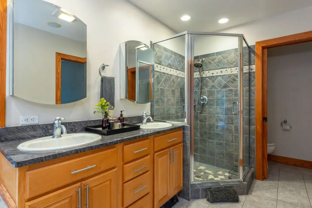 iq5un8mvpkg8plmoazay