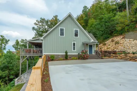 jca97cg65b7kahjaeuuw