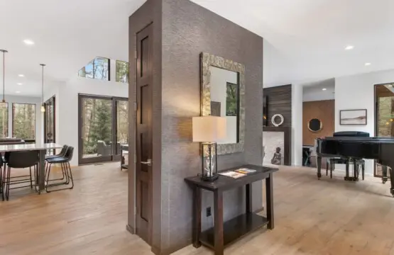 a2445428 9b5a 46 q0NnF.jpg