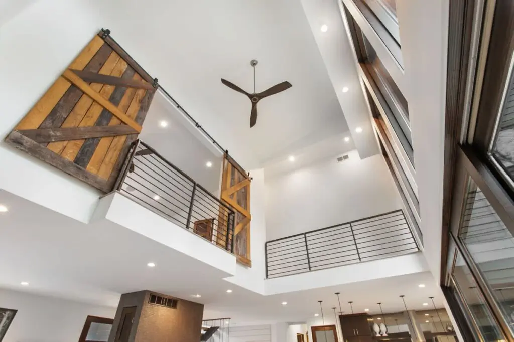 fca98aac 6f20 45 xMSRv.jpg