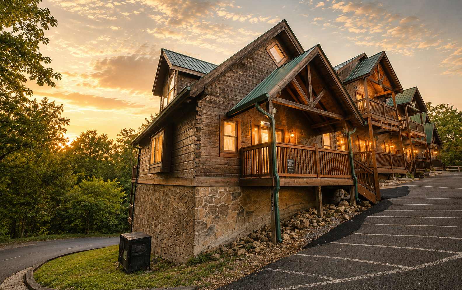 Chalet Escape, a pet-friendly home with pool and hot tub in Gatlinburg, Tennessee